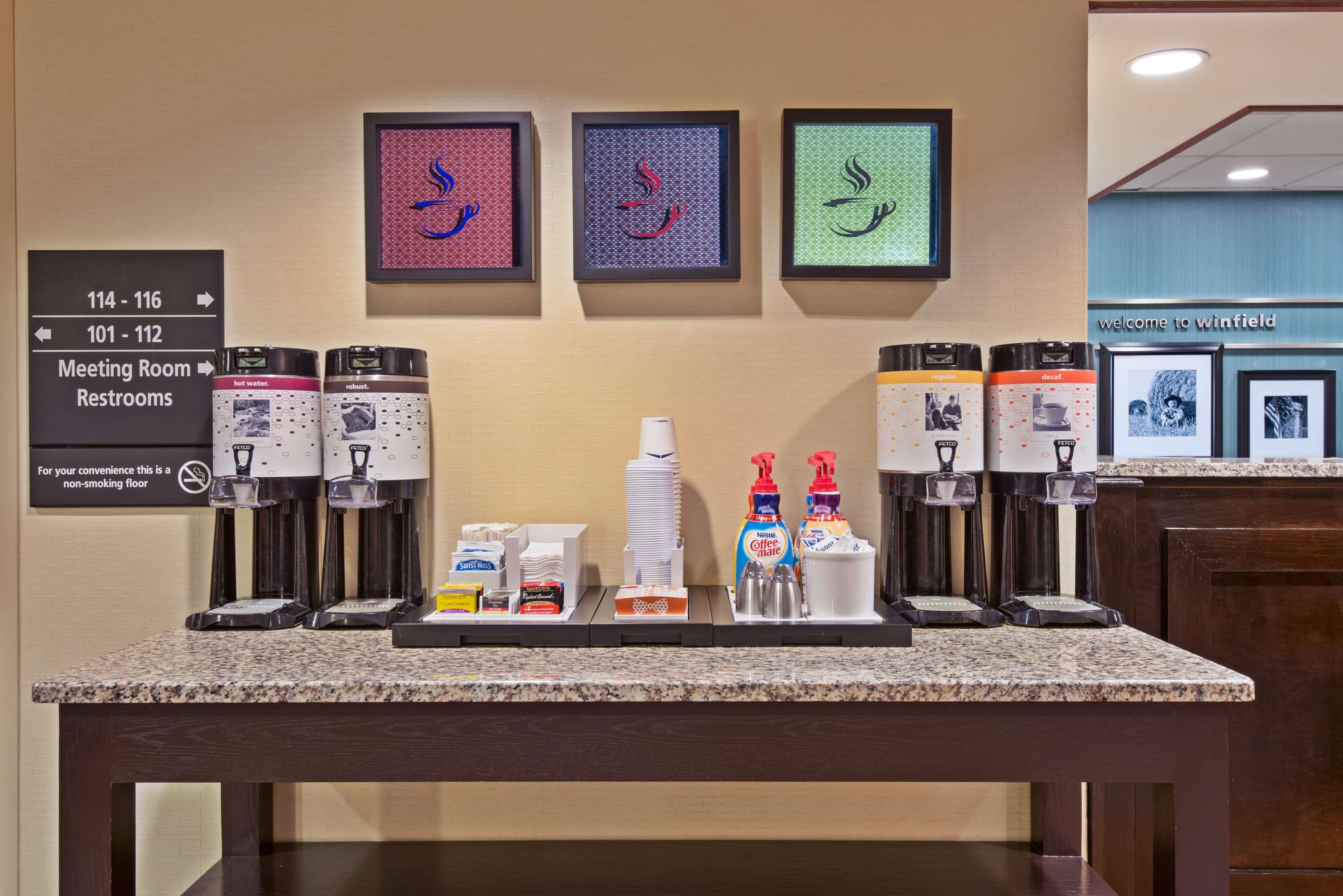 Hampton Inn Winfield Teays Valley Extérieur photo