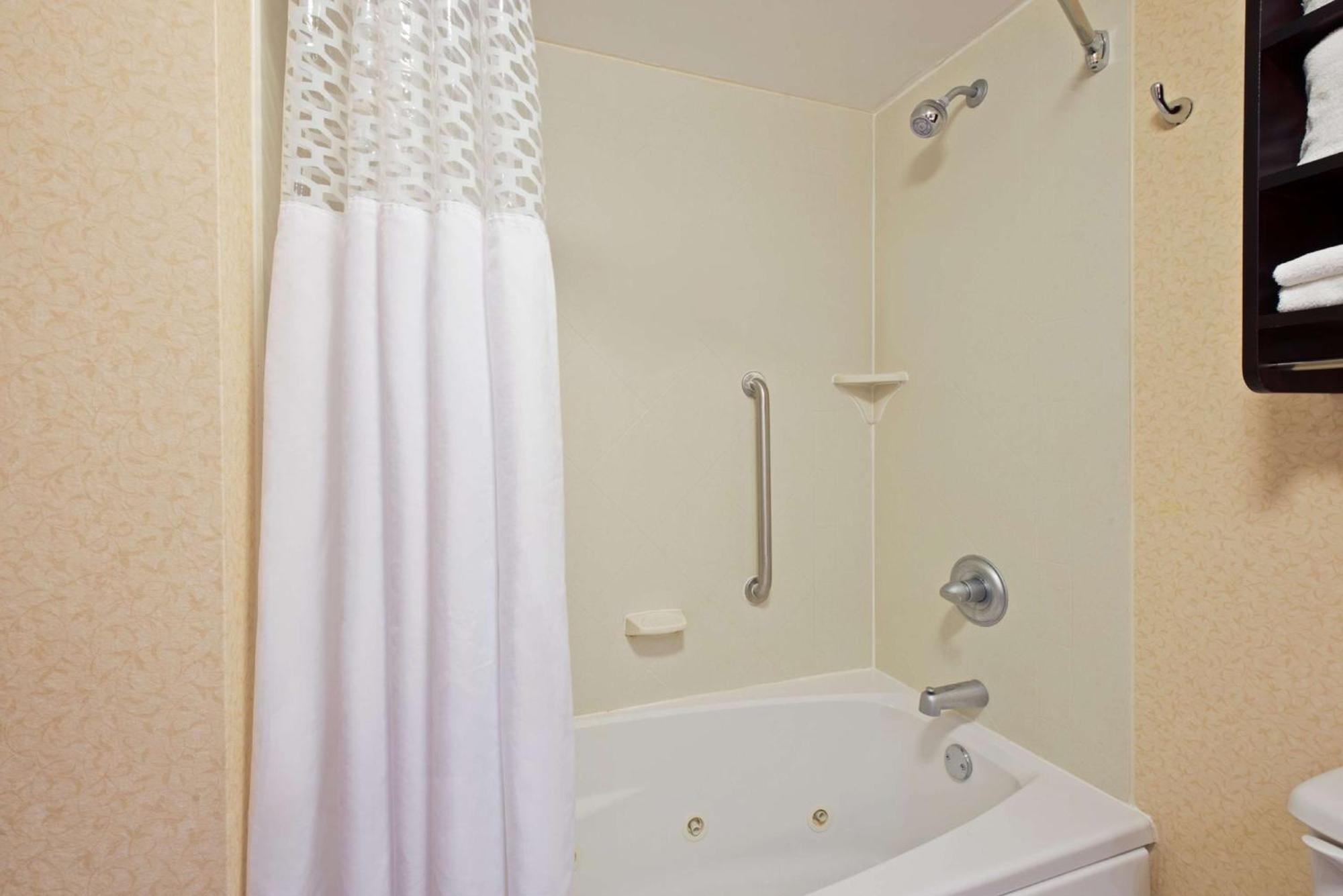 Hampton Inn Winfield Teays Valley Extérieur photo